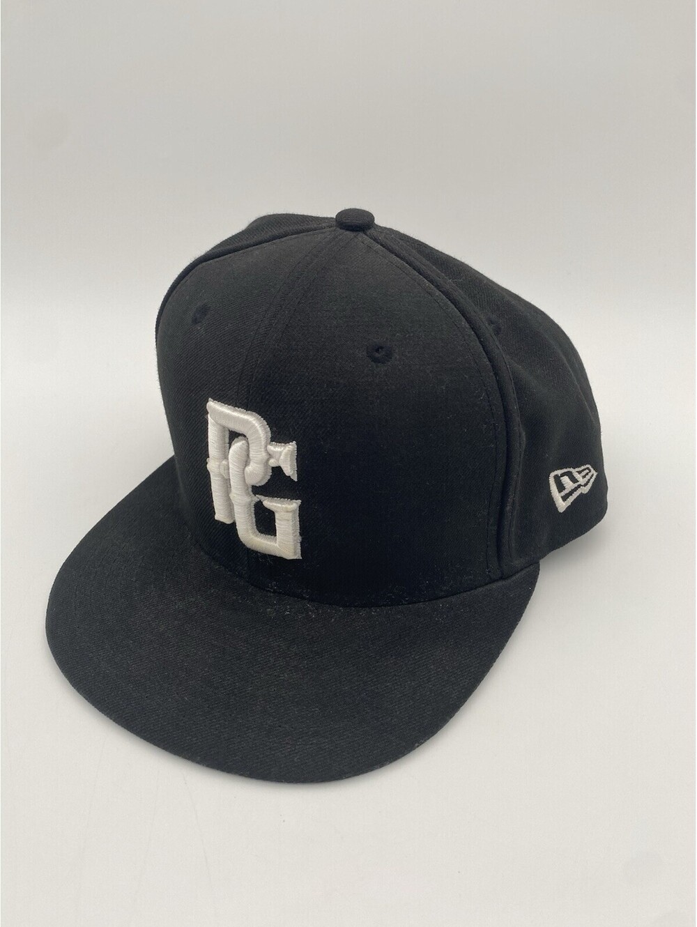 New Era 59Fifty Size 7 3/8 Black & White Perfect Game Fitted Hat